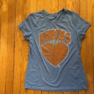 Y2K vintage Blue Knicks Graphic T-Shirt size LARGE